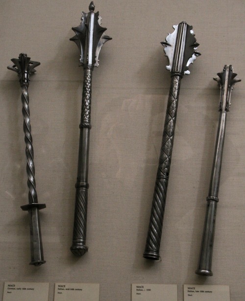 teadrunktailor: urnord: owloftherearburghs: Maces and the warhammers known as horseman’s pick.