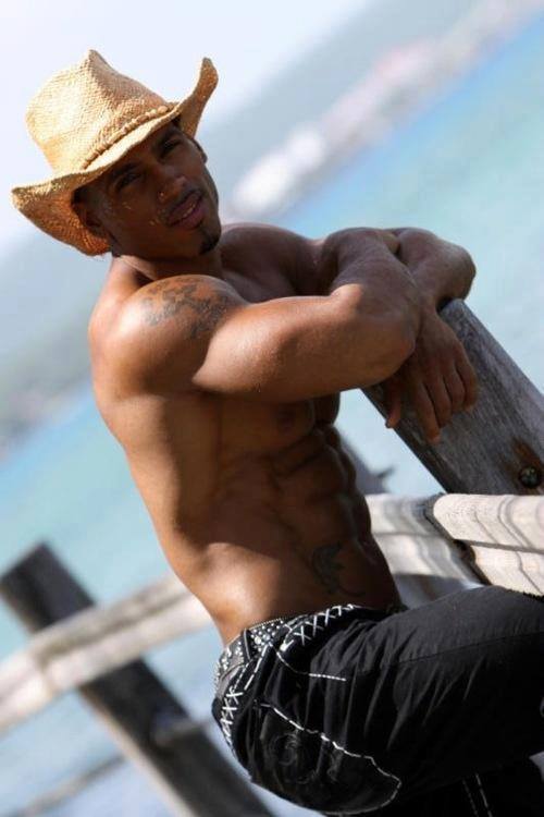 nocityguy:  Urban Living - Rural Attitude… Cowboys, Blue Collar, Cornfed Farm Boys and More. Be Sure to Follow Me at: http://nocityguy.tumblr.com  