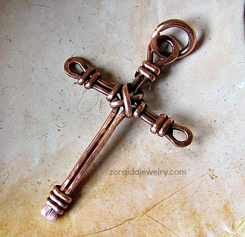 DIY Wire Wrapped Cross Tutorial from Art-Z Jewelry.This rustic wire wrapped cross is only 1 7/8″ lon