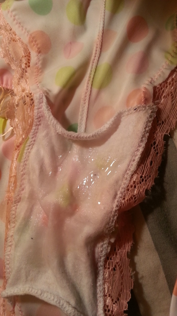 wickedlywenchy:  Messy aftermath :-)