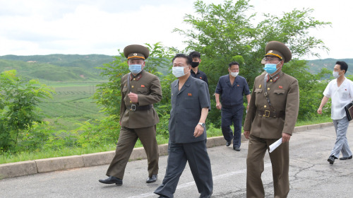 Choe Ryong Hae Learns about Emergency Anti-epidemic Work in Kaesong City    [July 30 Juche 109 (2020