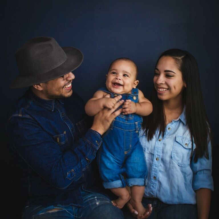 raychjackson:  strong-theory:  Family portraits dayyyyyyy   😍wow