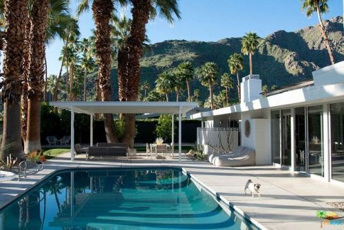 $1,895,000/4 br/2230 sq ftbuilt in 1961Palm Springs, CA