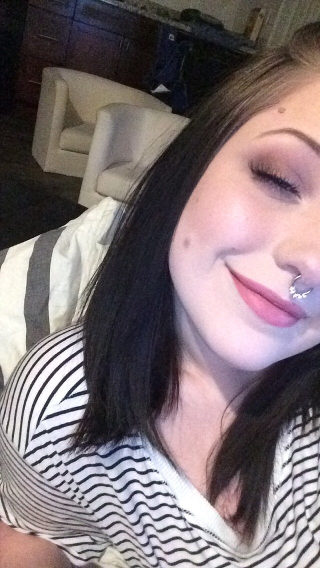 letlovebetheanswer:  How all my selfies look when I’m baked.