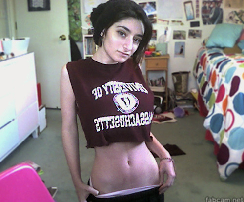 bigboobed-amateurhour:  amateur with an incredible body #2 