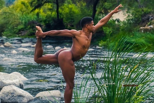 videoblackgay:  http://videoblackgay.tumblr.com : photo de blacks gays comme sur