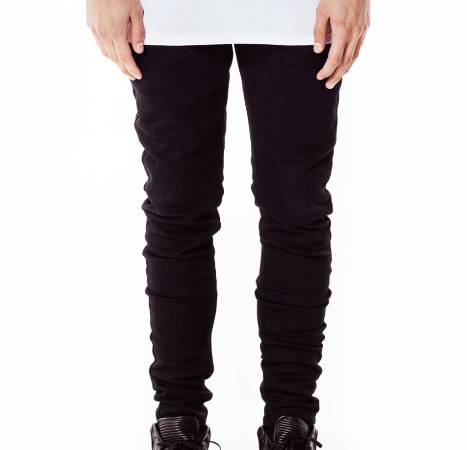 overdeauxis:  Bible Outfit 25 “Let’s go hikin in tha city”Fear of God LA olive