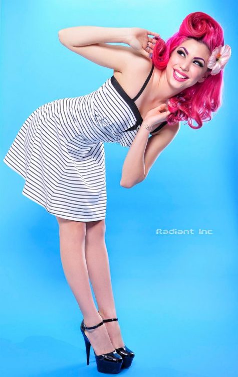 i-want-to-marry-an-alt-model:  This pink and yellow haired pin up goddess is Tina Tokyo from Seattle, Washington. You should totally check out her portfolio on Model Mayhem.  For loads more check out out our: tumblr - http://makeupfetishist.tumblr.com
