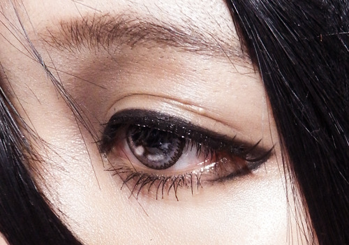 blue-eyed-hanji:ichigoflavor:Out of boredom, I did all of the eye makeup’s of SnK’s “main characters