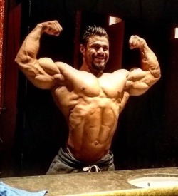 musclegodselfies:  Love these big guys with those huge smiles when they see their huge muscles