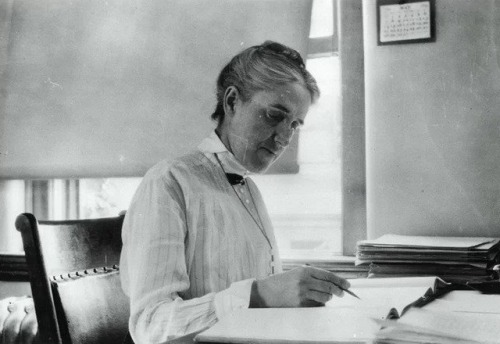 Born 151 years ago, Henrietta Swan Leavitt discovered the relation between the luminosity and the pe