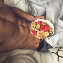 jawdroppingmen:  If you love sexy shirtless