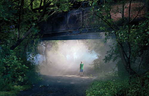 hifructosemag:At first glance, Gregory Crewdson’s photographs are stills from eerie films with Ameri
