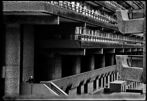 scavengedluxury:Barbican Estate, 1975 - David Hoffman.
