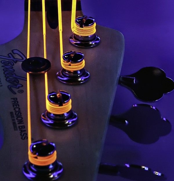 Glow-In-The-Dark Neon Guitar Strings From DrStrings