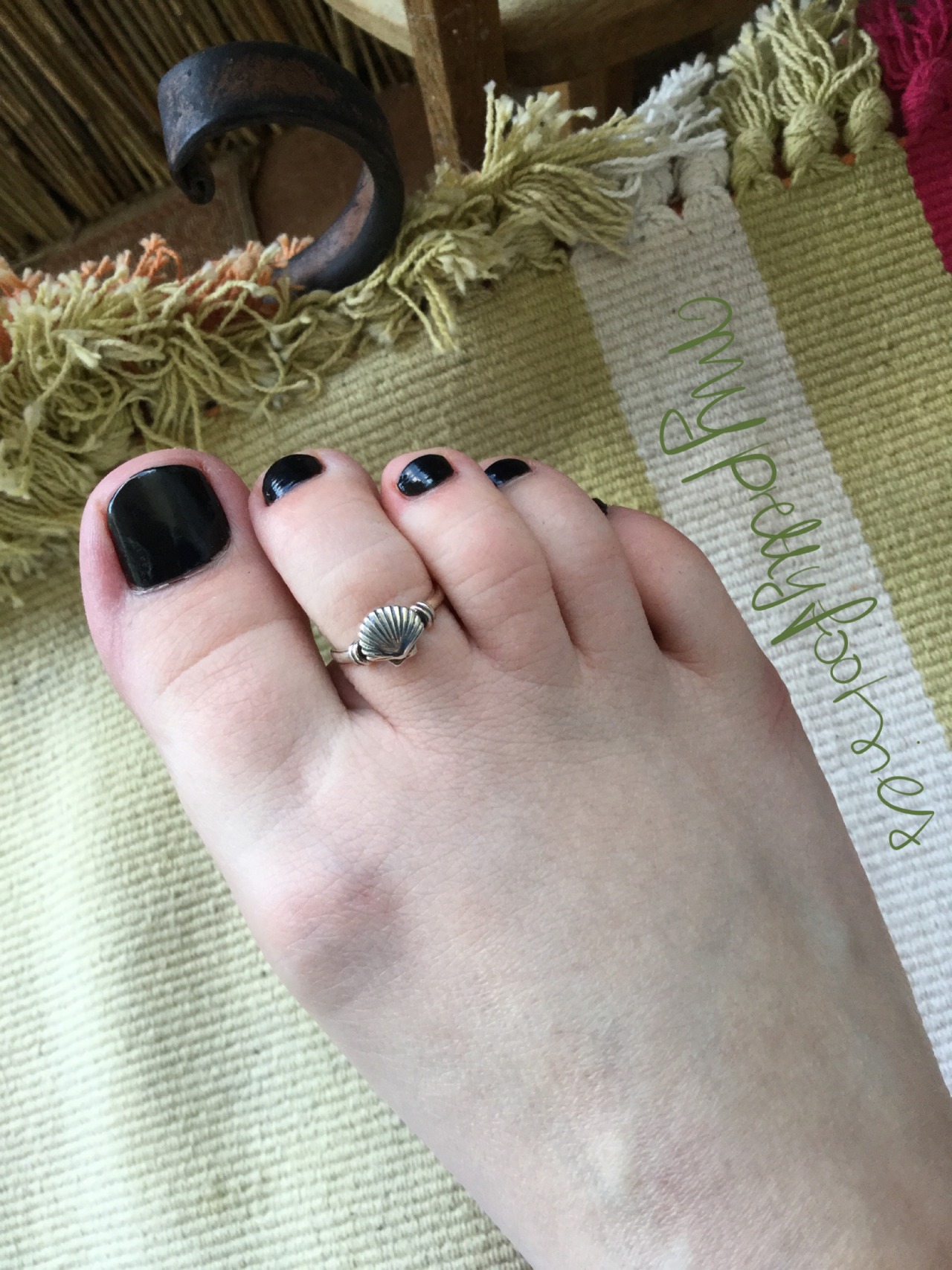 where-the-toes-are:  myprettyfootsies:  Got some jewelry 😊💁🏼   EllieWhere