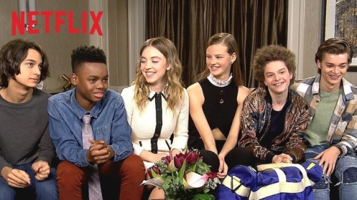 LOL! Go watch the cast from #everythingsucks unpack a #90s backpack. #netflix YouTube link in story.