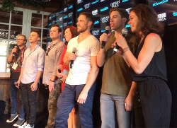 rachelsduncan:  The cast of #OrphanBlack surprise the #CloneClub at the #SDCC fan meetup! 