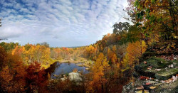 living-planet:  Beautiful fall in Chapin
