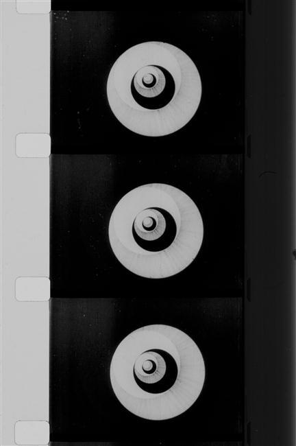 Marcel Duchamp, Anemic Cinema, Rotoreliefs—alternated with puns in French. Duchamp signed the film w