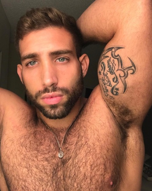 men's armpits