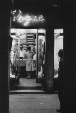 last-picture-show:Willy Ronis, Venice, 1959