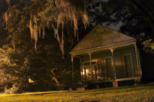 black&mdash;lodge:This is why I love Louisiana.  Nowhere else can you get this ambiance, this archai