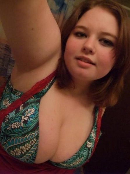 obese-slutty-bitches: First name: ElizabethPics: 42Single: Yes.Looking for: MenProfile: Click Here