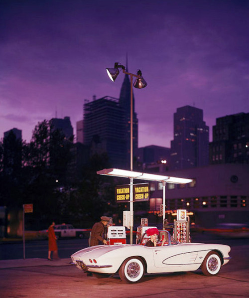 Advertising photos for the 1960 Corvette.