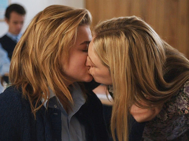 Chloe Grace Moretz Has Hot Lesbian Sex With Quinn Shephard In The Miseducation of