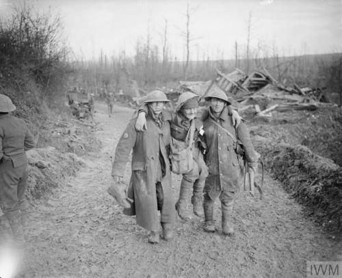 Bringing in an injured man at Hamel, November 1916.