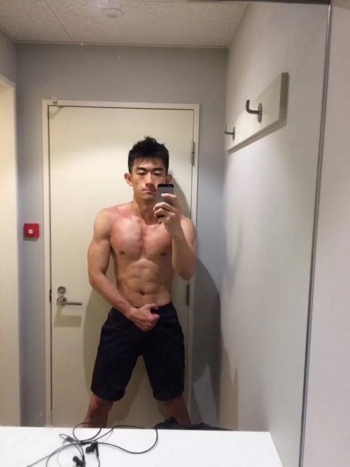 rebelziid:  [ Special Post ] Hunk Cock [ His hot naked bod ] 