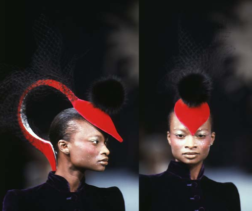 mazzystardust:Philip Treacy AW97