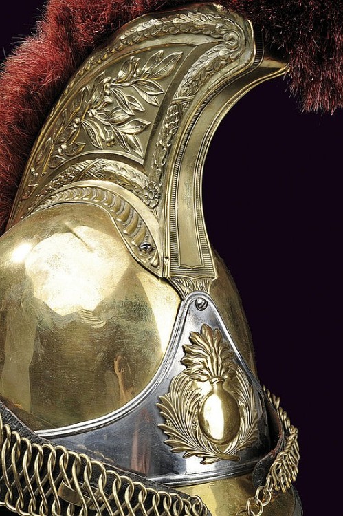 neoprusiano:@Neoprusiano French carabinier’s cuirass and helmet (1833)
