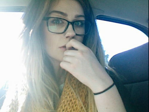 sugardaddywanted:  no one tagged me but here are my 6 selfies of 2014 ft my many hair styles i had
