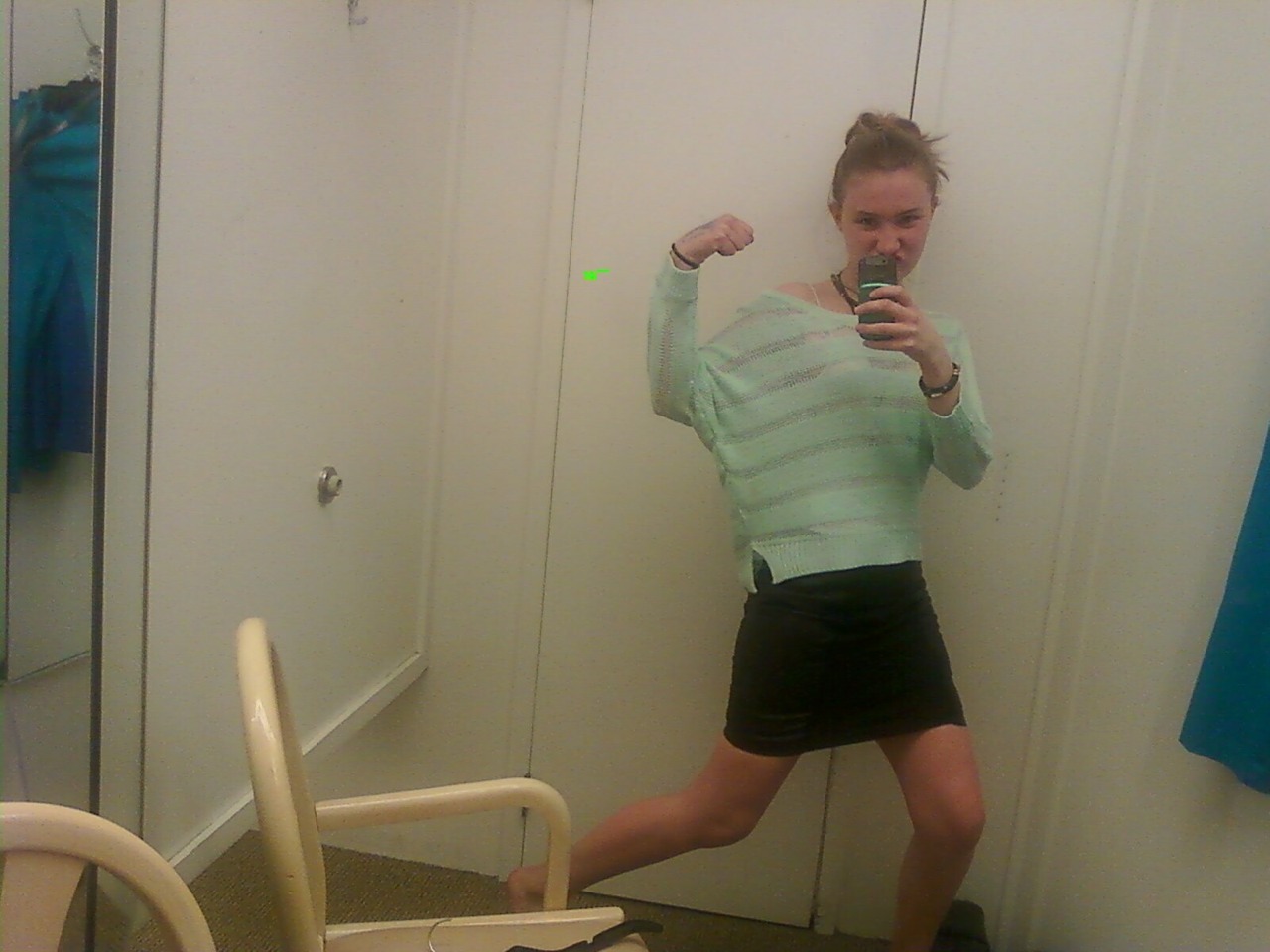 loveloveloveandsmile:  Haha XD fun with Taylor in the Peebles dressing room.