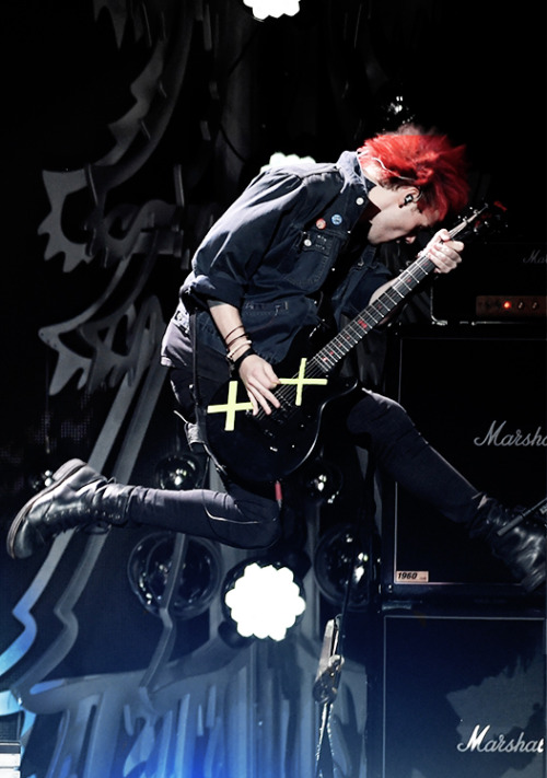 zouisos: jingle ball dallas