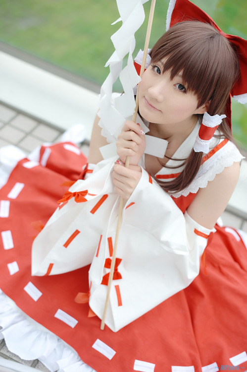 Touhou Project - Reimu Hakurei (Kishigami Hana) 1-4