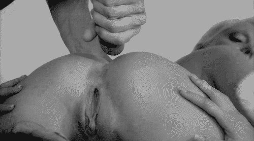 up-vote-porn:  Sexy girl getting freaky 