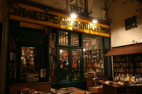 themaninthegreenshirt:Shakespeare And Company is the name of two independent bookstores on Paris’s L