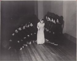 realityayslum:  Martha Graham &amp; her dancers in Heretic (1929)Photographs 1-3 by Soichi Sunami, #4 unknown