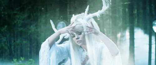 themoontemple: Kerli Feral Hearts