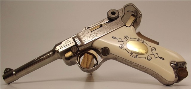 whiskeyandspentbrass:  bolt-carrier-assembly:  I think i just came a little… [source]