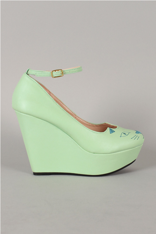 If you shop on Taobao or Rakuten, you&rsquo;ve probably seen these adorable kitten wedges before