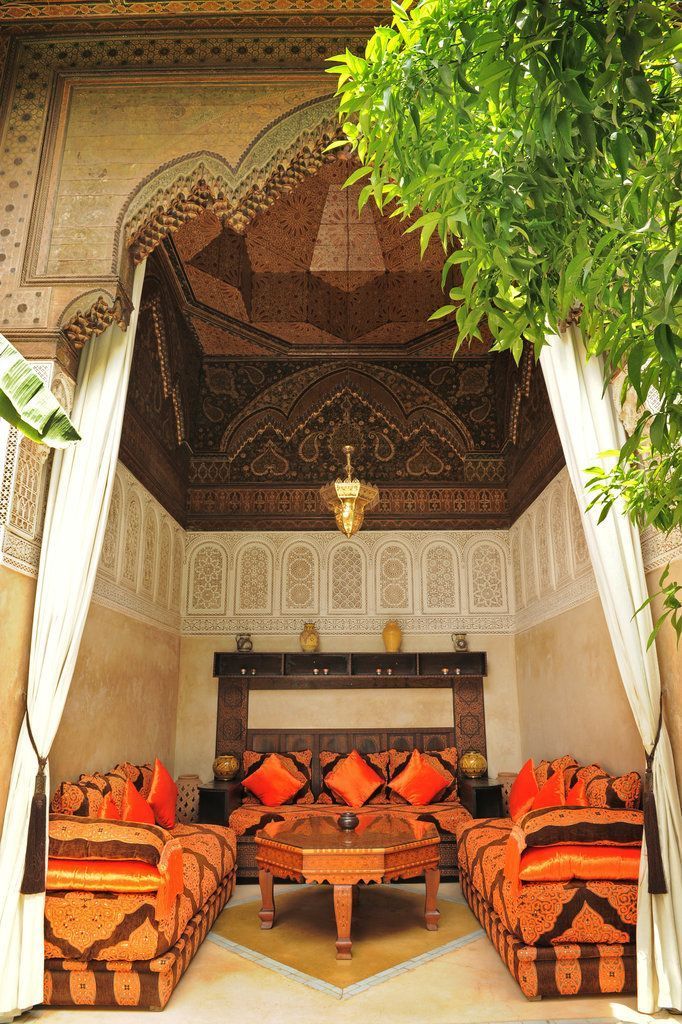 shaheenov7:Royal Moroccan Hospitality 