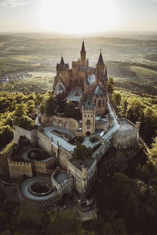Porn photo alecsgrg:Hohenzollern Castle | ( by Kristof