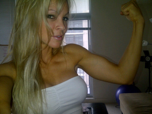 dailyfitnessbabes:  via [Loving Fitness Babes]