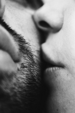 twcgentleman13:  “It’s the kind of kiss