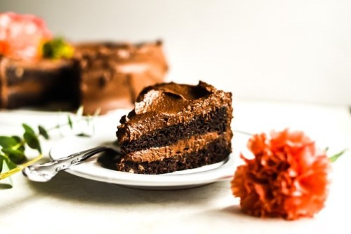 foodffs: Dark Chocolate Vegan Birthday Cake (GF) Follow for recipes Is this how you roll?