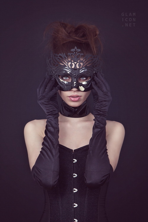 otherworldfantasy:  New Fantasy Imported Fresh From The Other WorldDARK MASQUERADE p001 by GLAMICON-NET 